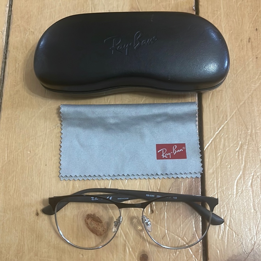 Ray-Ban